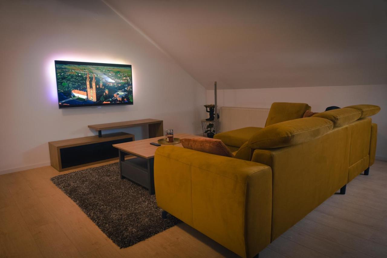 Mila Apartman Lägenhet Ðakovo Exteriör bild