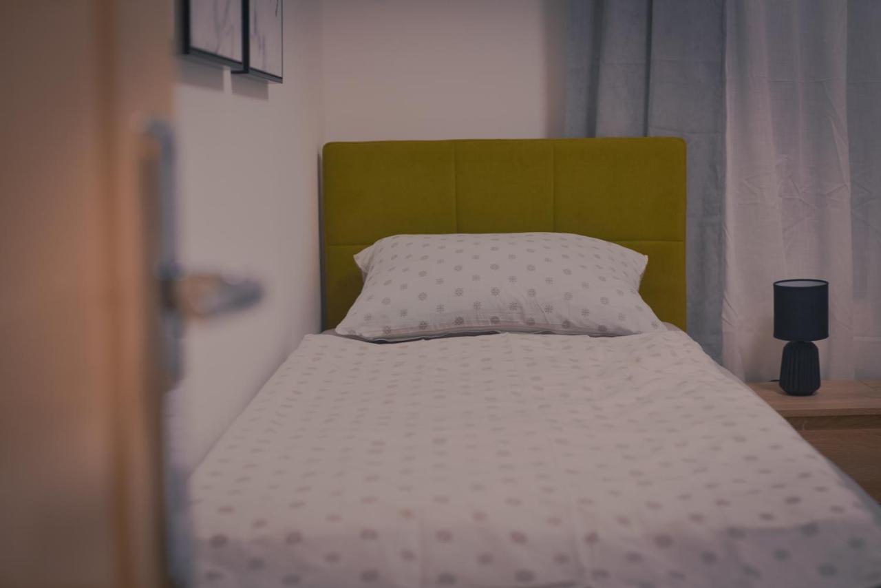Mila Apartman Lägenhet Ðakovo Exteriör bild